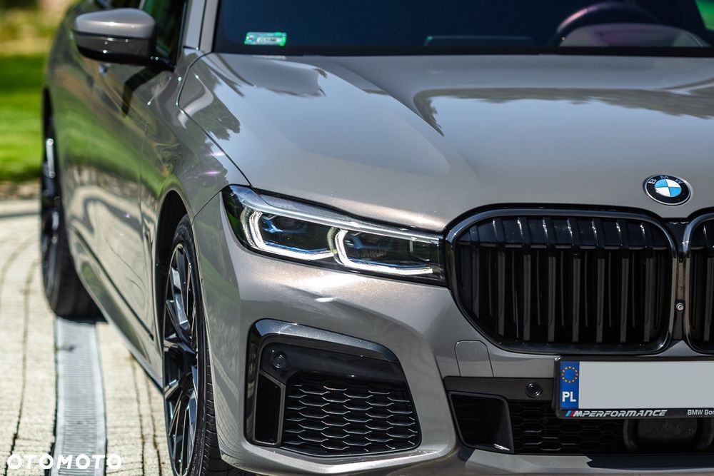 BMW Seria 7 - 8