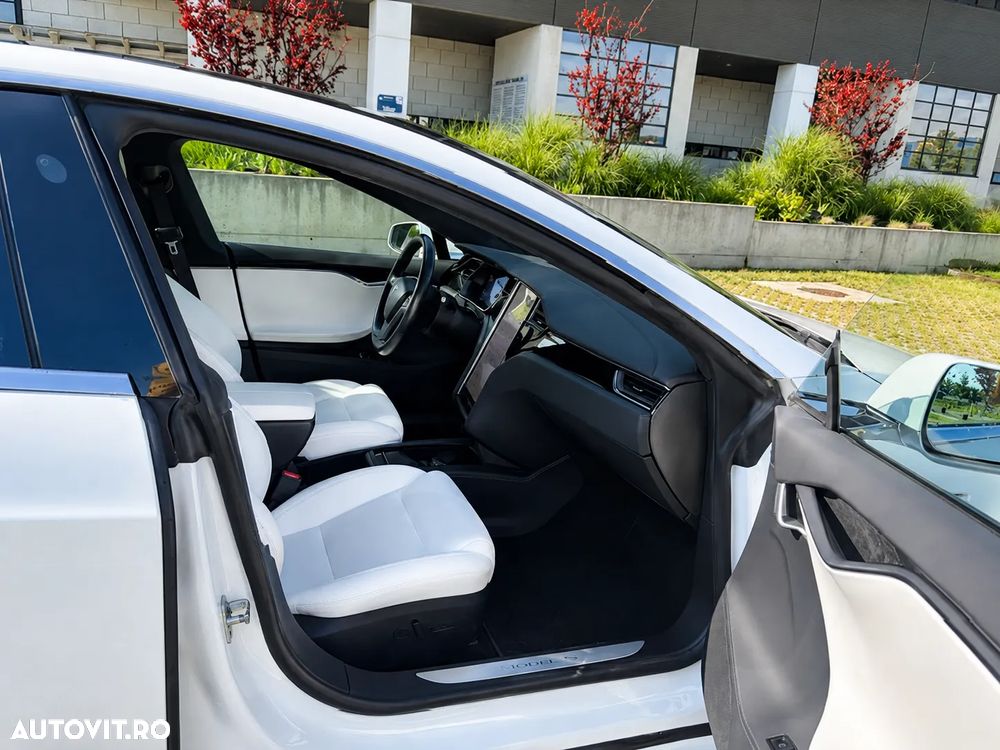 Tesla Model S Long Range - 8