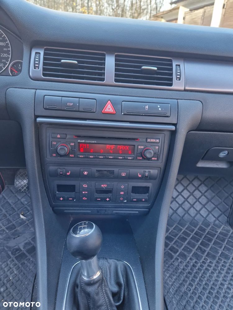 Audi A6 Avant 1.8 T - 12