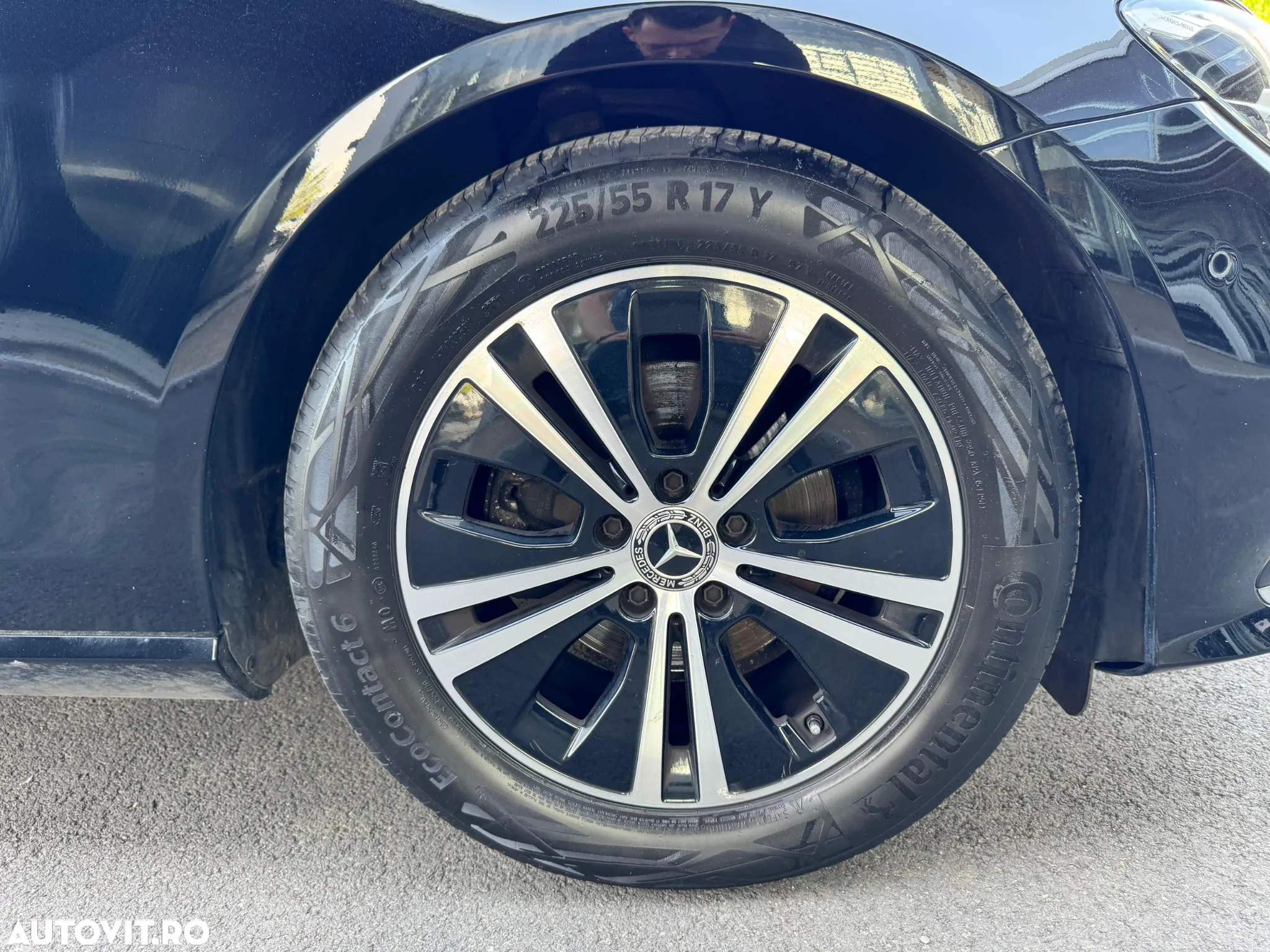 Mercedes-Benz E 220 d 9G-TRONIC Avantgarde - 23