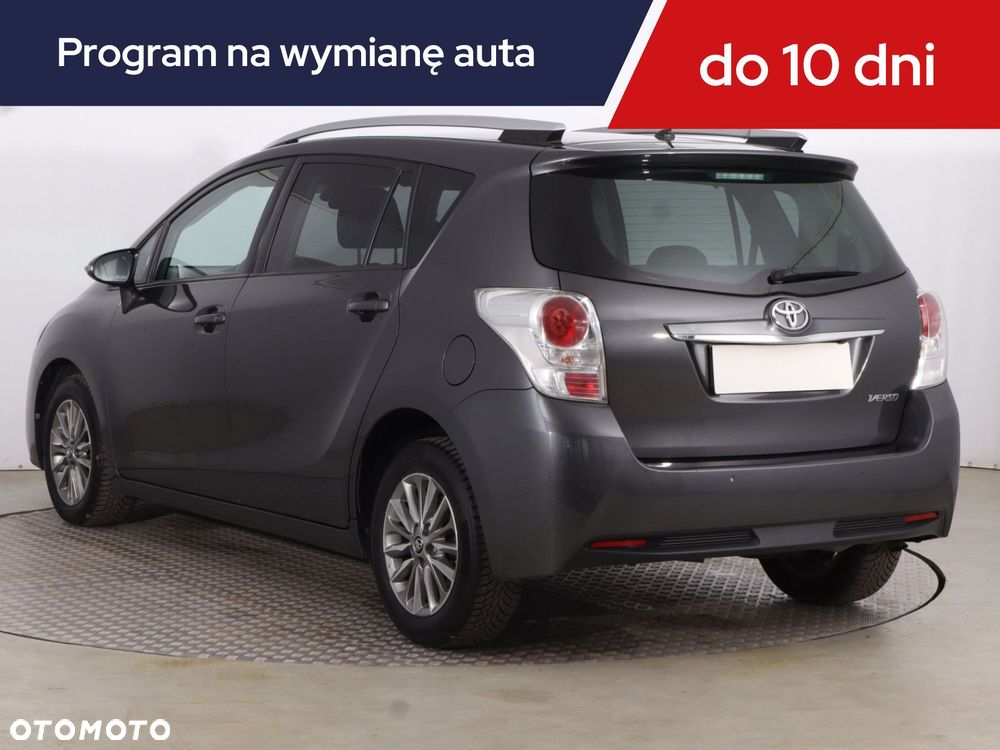Toyota Verso - 6