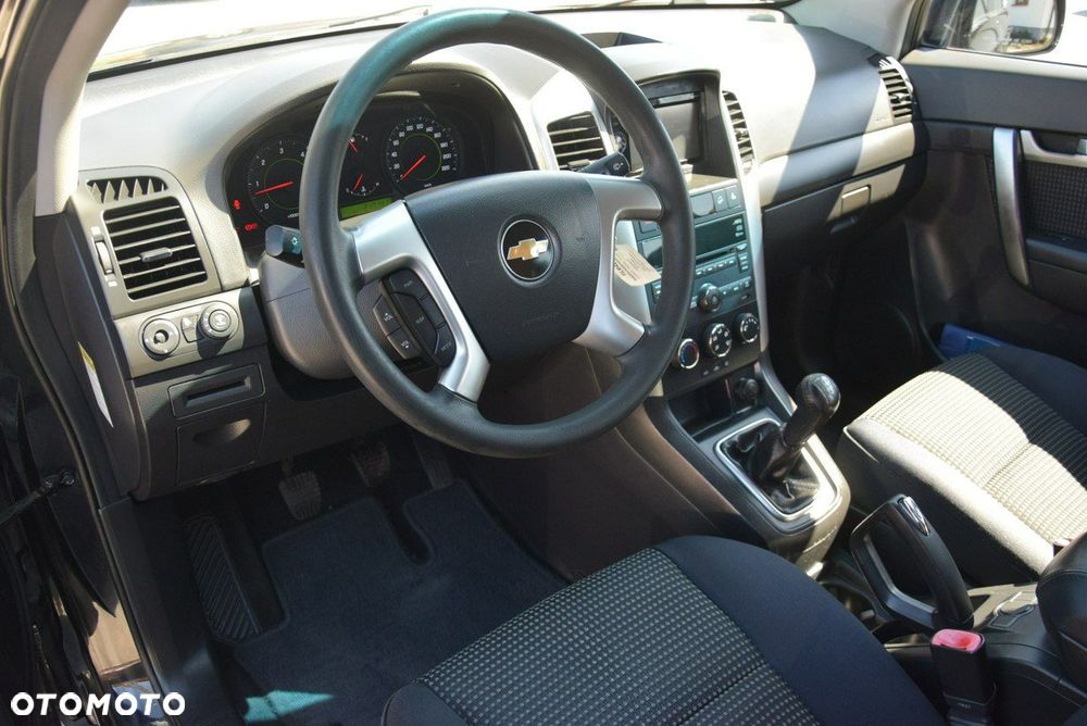 Chevrolet Captiva - 35