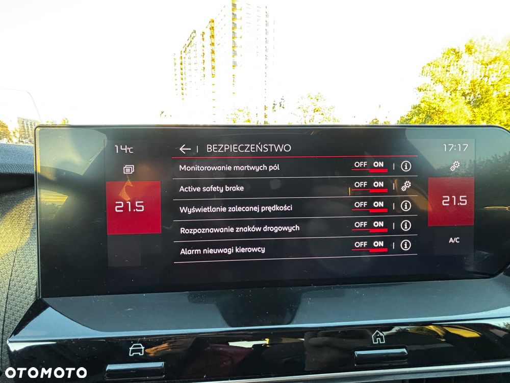 Citroën C4 PureTech 130 Stop&Start EAT8 SHINE - 20
