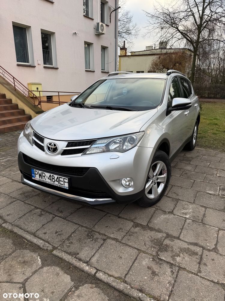 Toyota RAV4 2.0 D-4D Premium 4x2 - 2