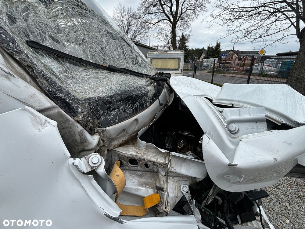 Mercedes-Benz Sprinter - 10