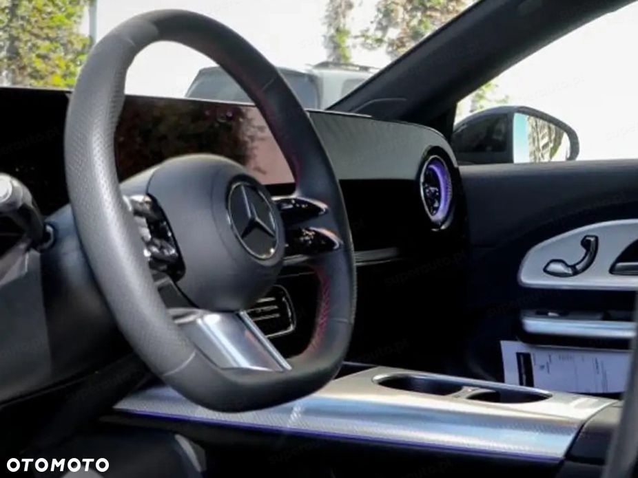 Mercedes-Benz CLA 220 mHEV 4-Matic 8G-DCT - 9