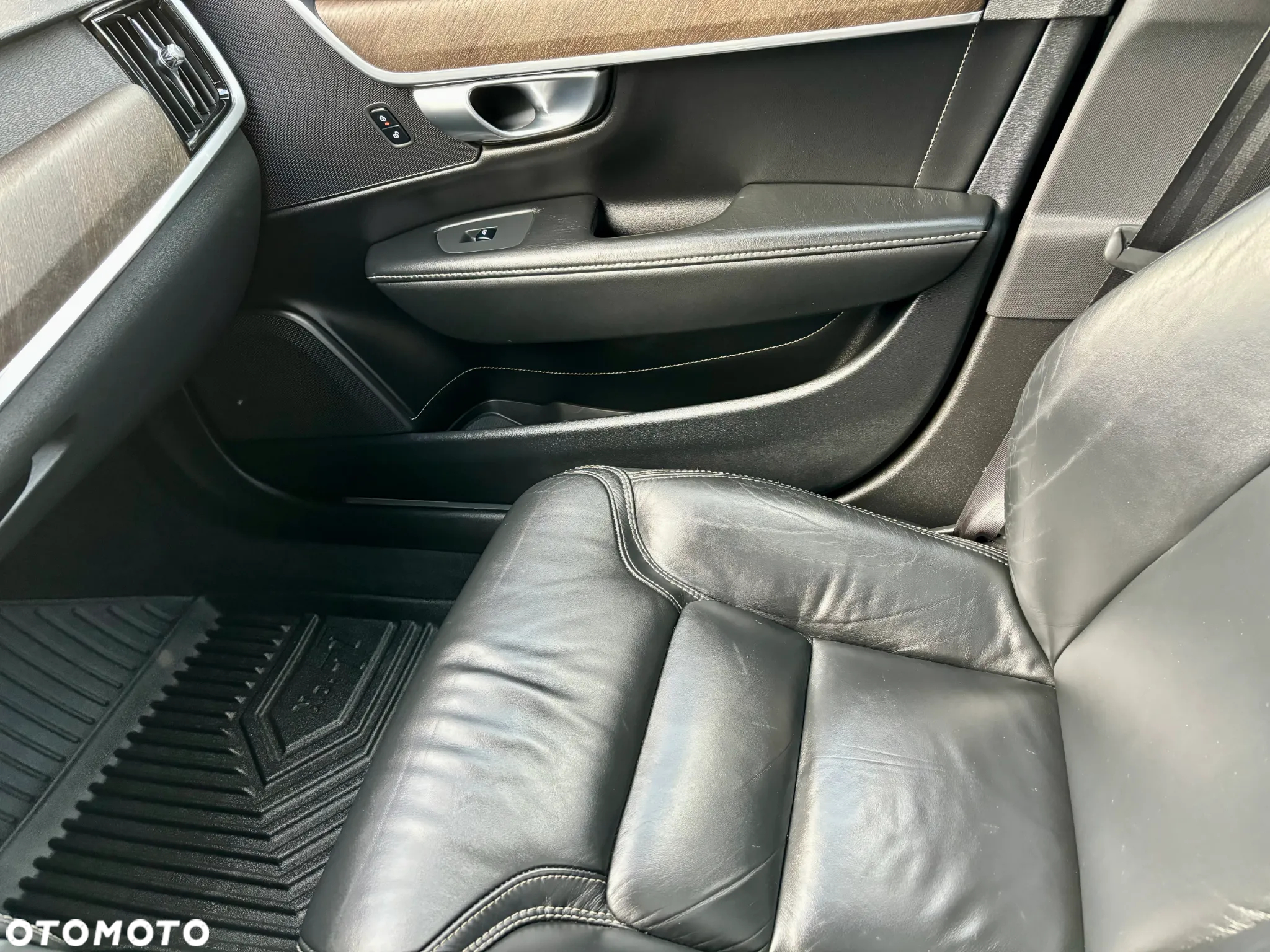 Volvo V90 Cross Country D5 AWD Geartronic - 29