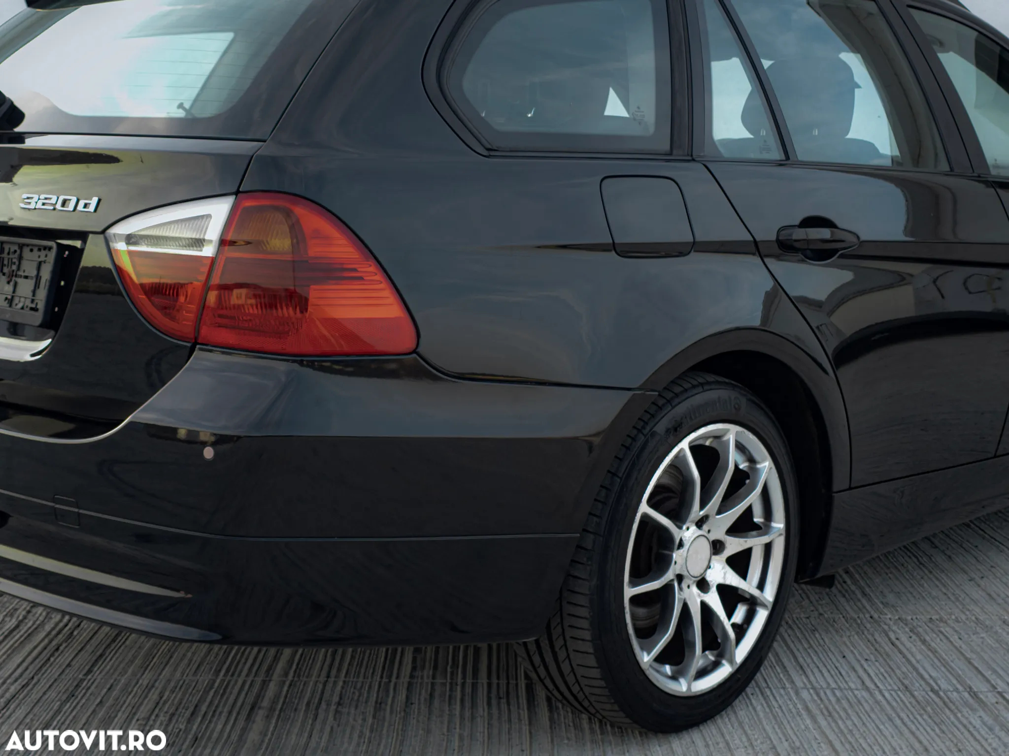 BMW Seria 3 320d DPF Touring - 18