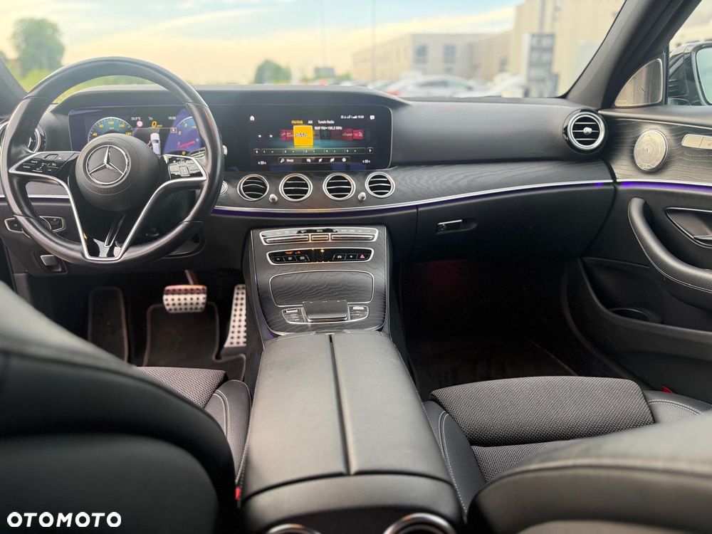 Mercedes-Benz Klasa E 200 4-Matic All-Terrain Exclusive - 12