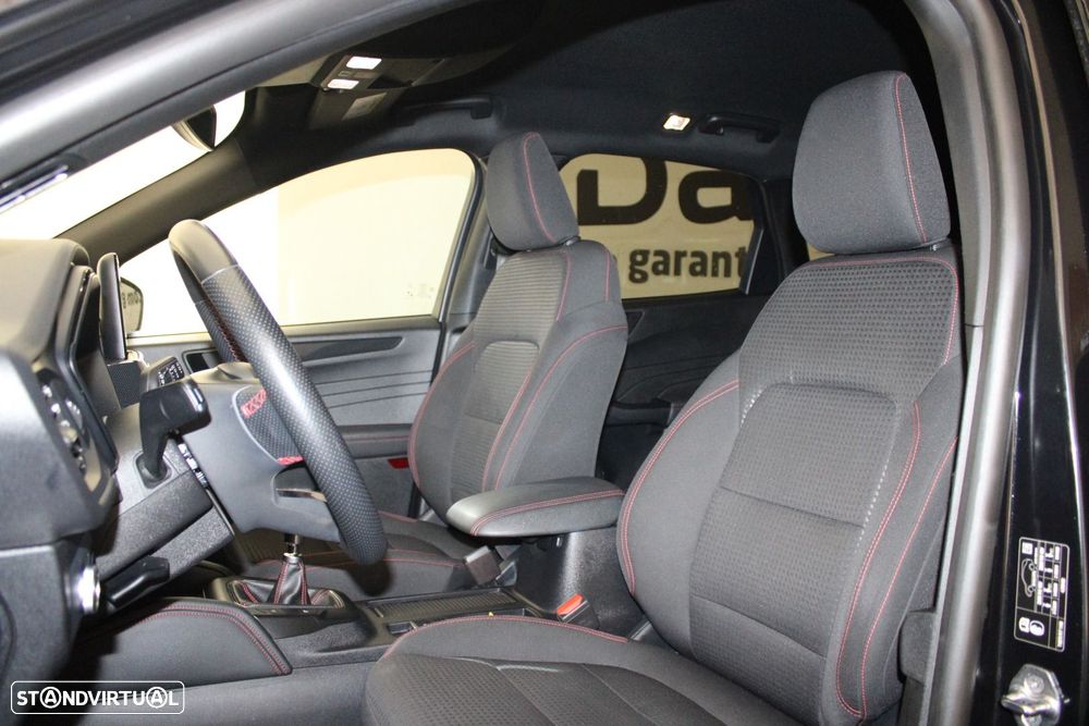 Ford Kuga 1.5 EcoBoost ST-Line - 34