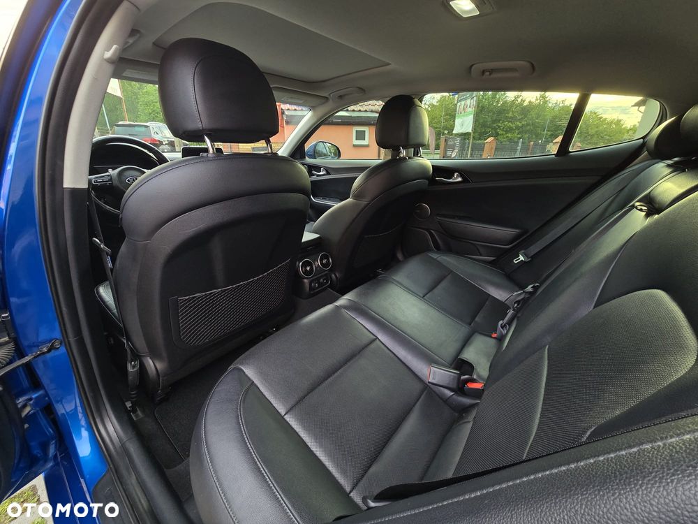 Kia Stinger 2.0 T-GDI L - 15