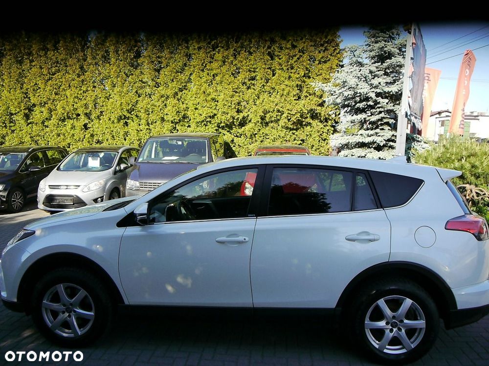 Toyota RAV4 2.0 D-4D Premium 4x2 - 13