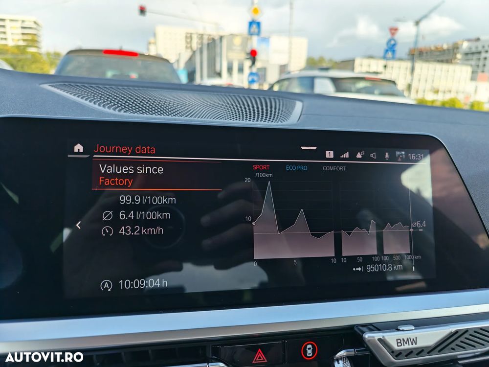 BMW 3 Series 2019 — imagine 19