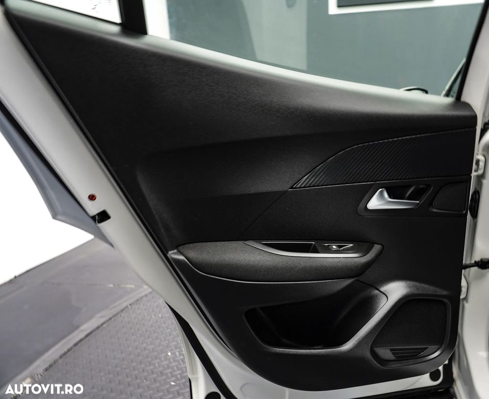 Peugeot 2008 1.5 BlueHDI STT Allure - 22