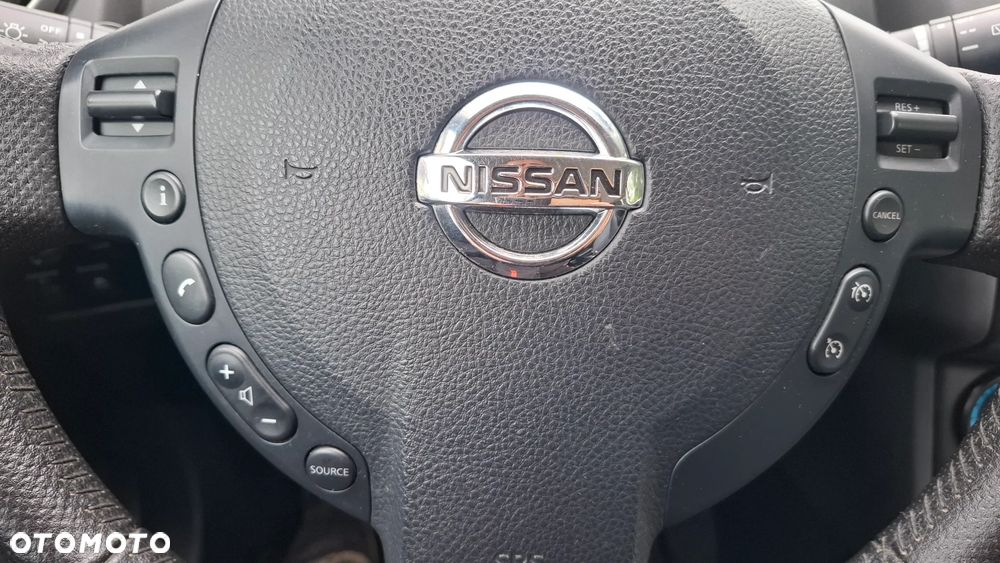 Nissan Qashqai 2.0 4x4 Visia - 16