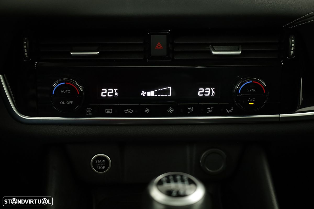 Nissan Qashqai 1.3 DIG-T N-Connecta LED - 13