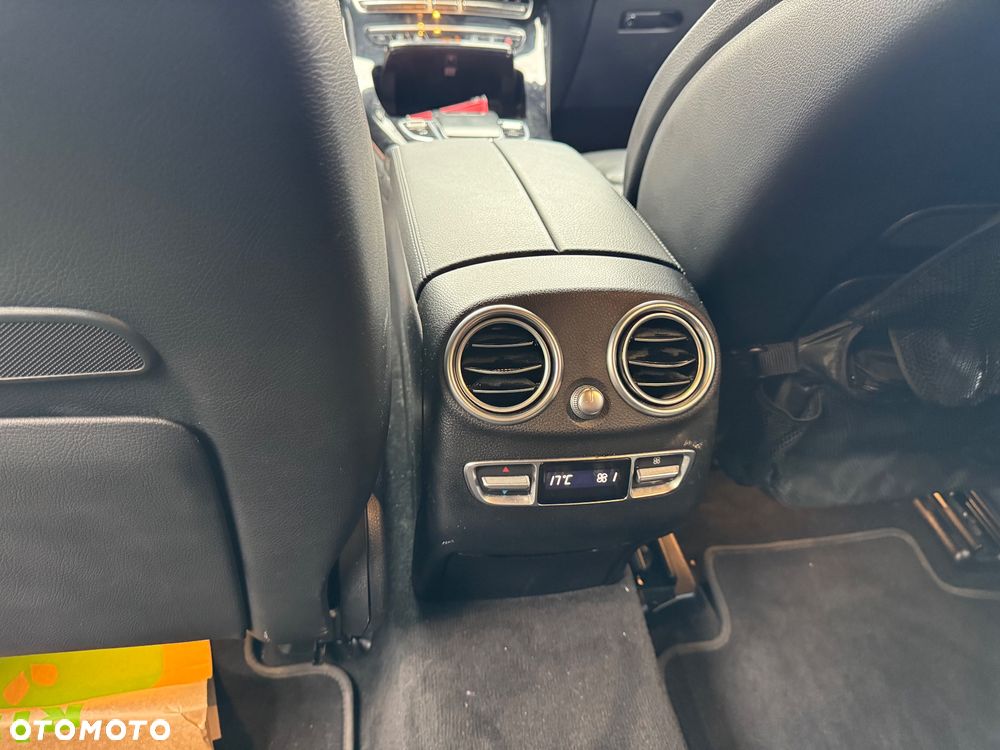 Mercedes-Benz EQC 400 4Matic AMG Line - 12