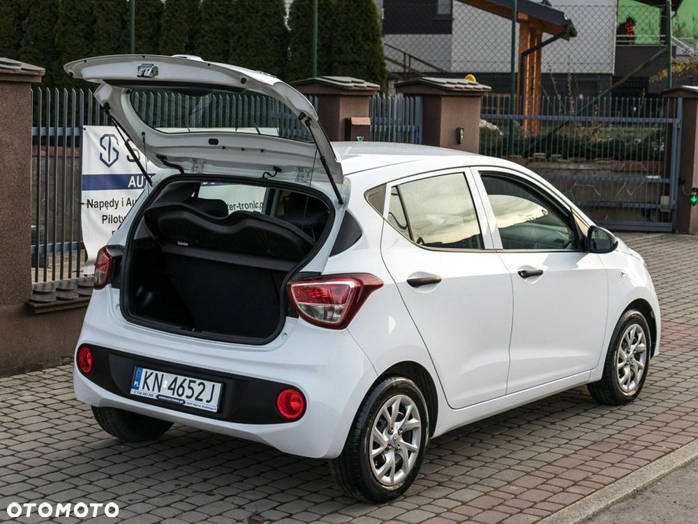 Hyundai i10 1.0 - 9