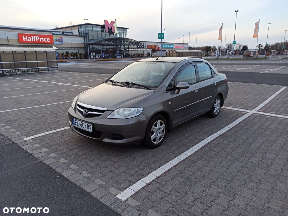 Honda City 1.4 Comfort - 11