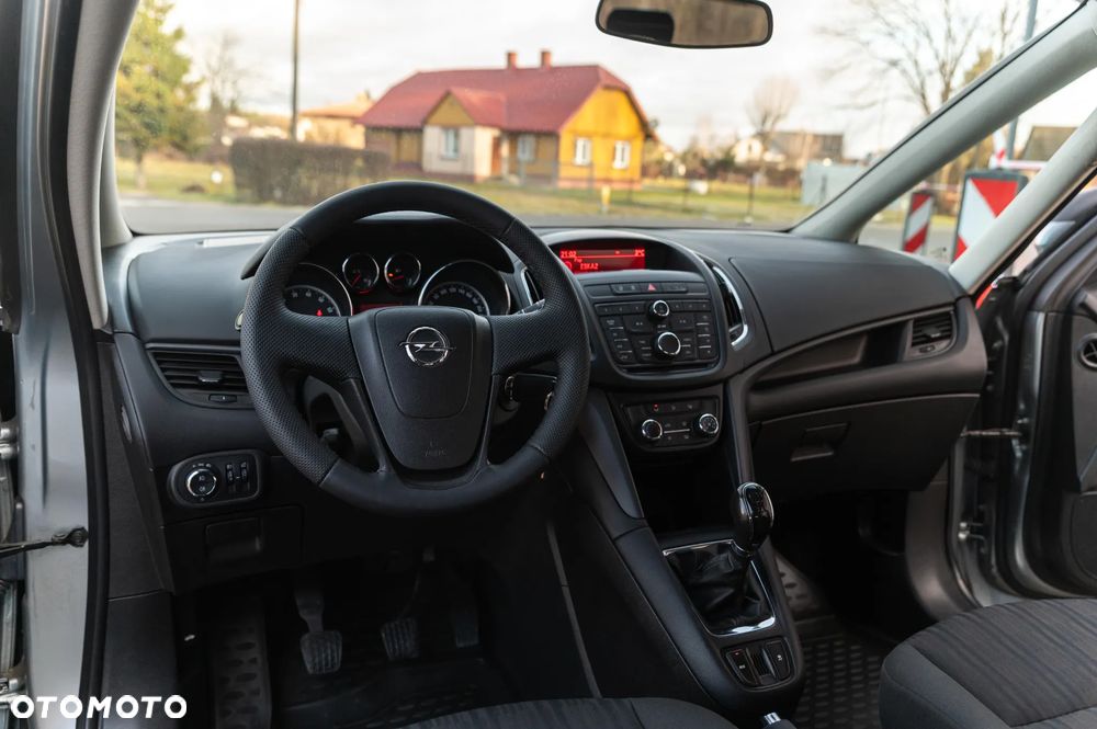 Opel Zafira Tourer 1.4 Turbo Style - 34