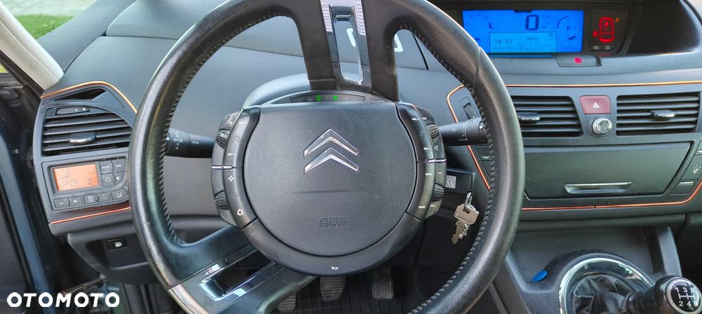 Citroën C4 Picasso 1.8i Impress - 10