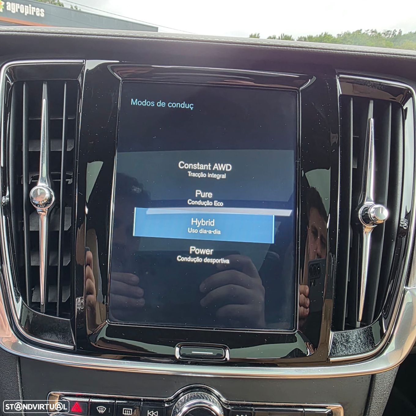 Volvo V90 2.0 T8 Inscription AWD Geartronic - 32