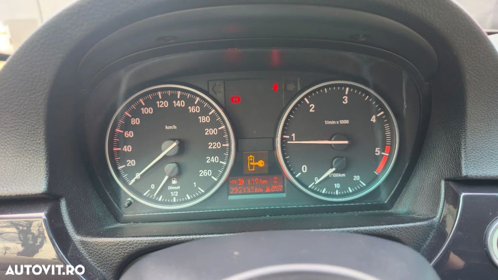 BMW Seria 3 320d - 12