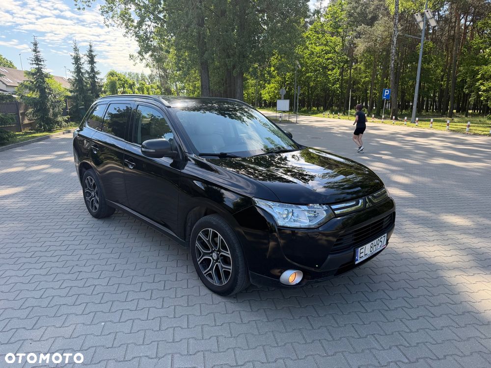 Mitsubishi Outlander 2.2 DI-D 4WD Plus - 3
