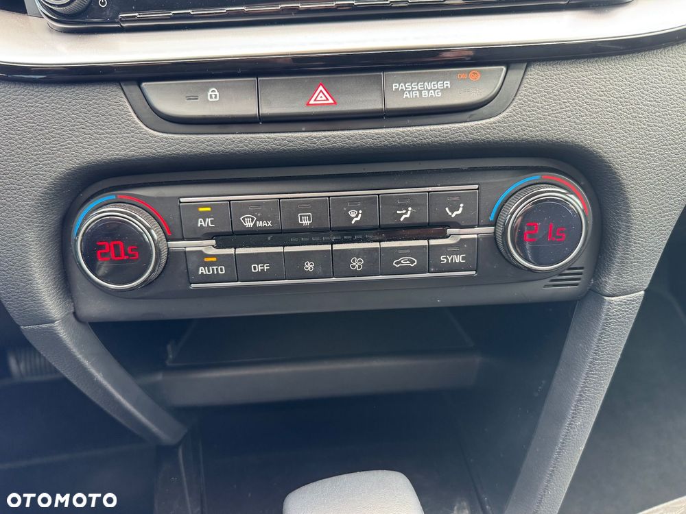 Kia XCeed - 26