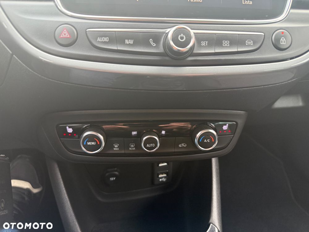 Opel Crossland 1.2 T GS Line - 27