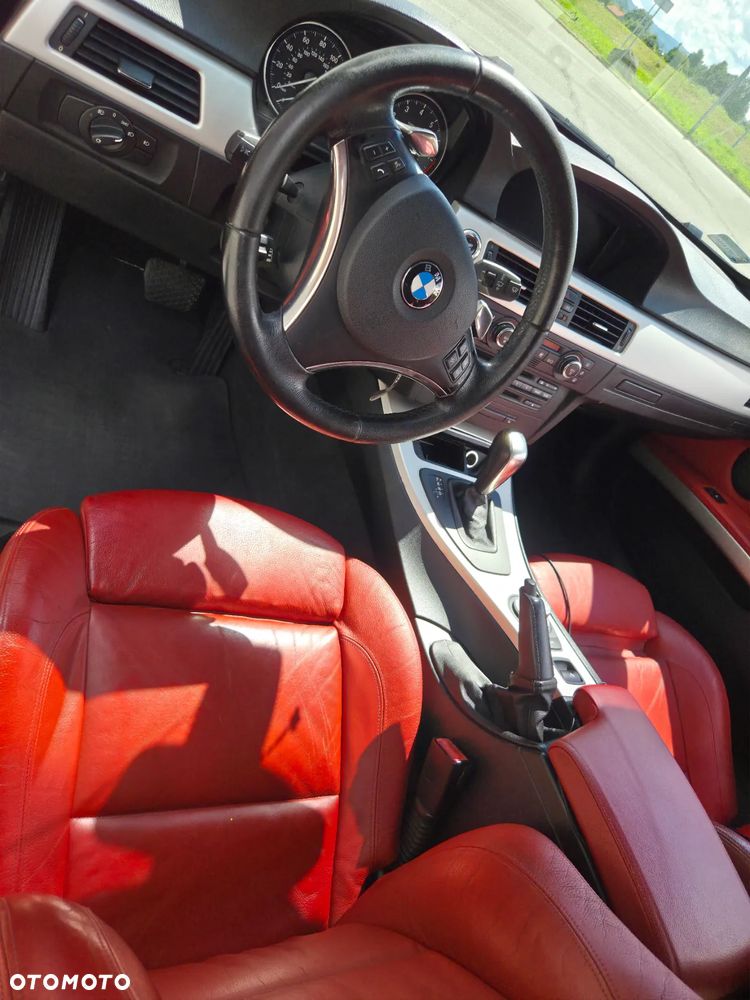 BMW Seria 3 335i Cabrio - 18