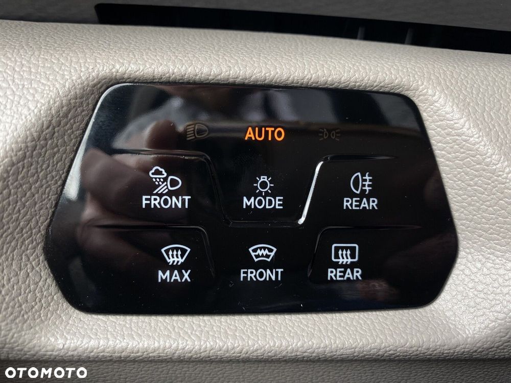 Volkswagen Multivan 2.0 TDI L2 DSG - 28