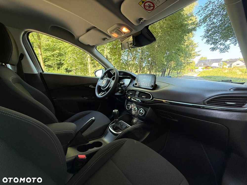 Fiat Tipo 1.0 T3 Garmin - 28