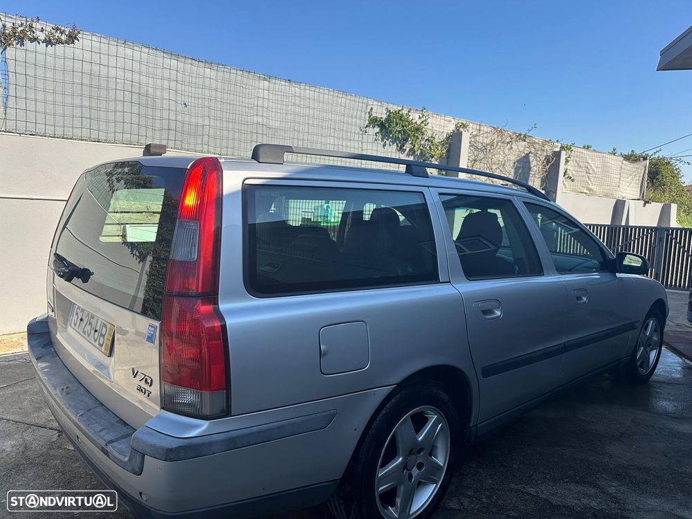Volvo V70 2.0 T - 9