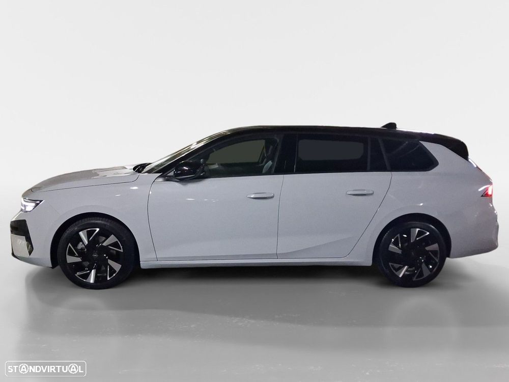 Opel Astra Sports Tourer - 2