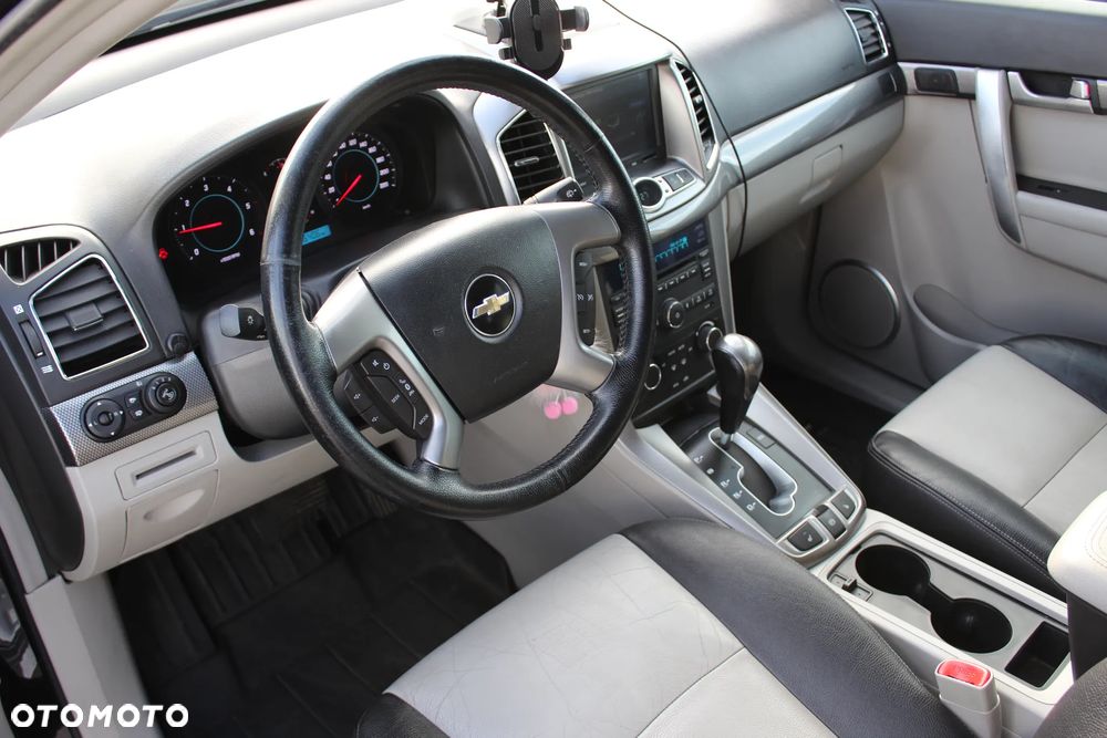 Chevrolet Captiva 2.2 d LTZ - 16