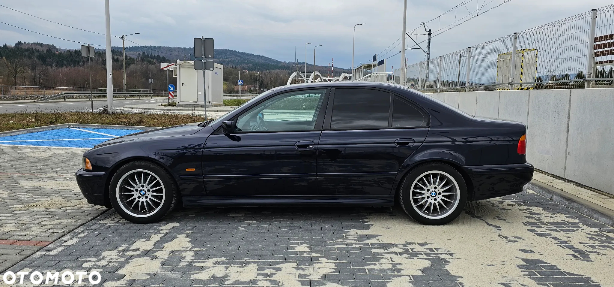 BMW Seria 5 525i - 2