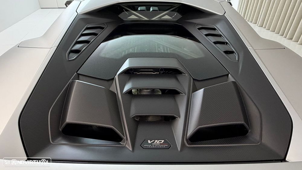 Lamborghini Huracán Tecnica 60th Anniversary - 10
