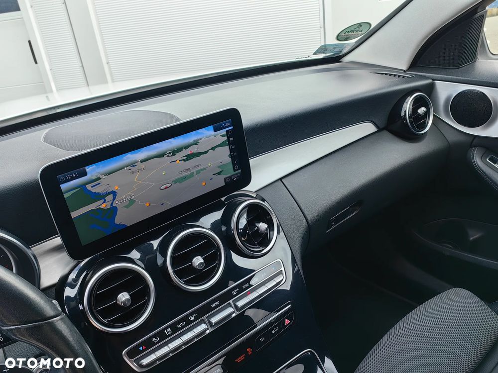 Mercedes-Benz Klasa C 220 d 4MATIC 9G-TRONIC - 14