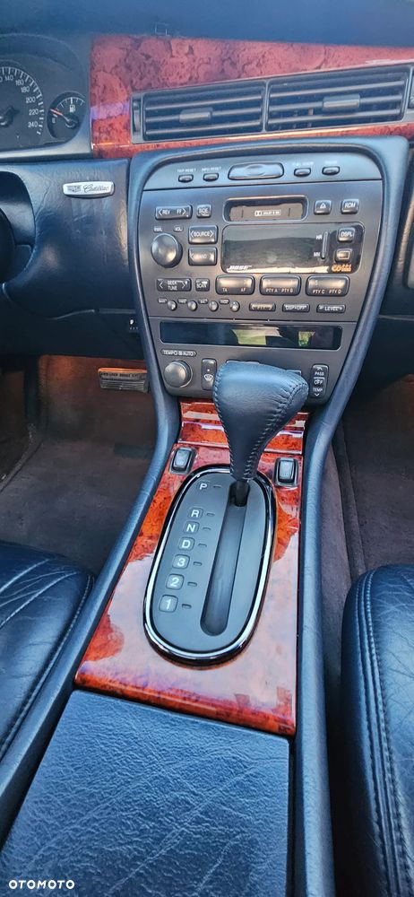 Cadillac Seville STS - 11