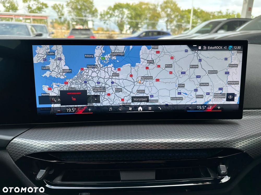 BMW Seria 3 320i xDrive M Sport sport - 17