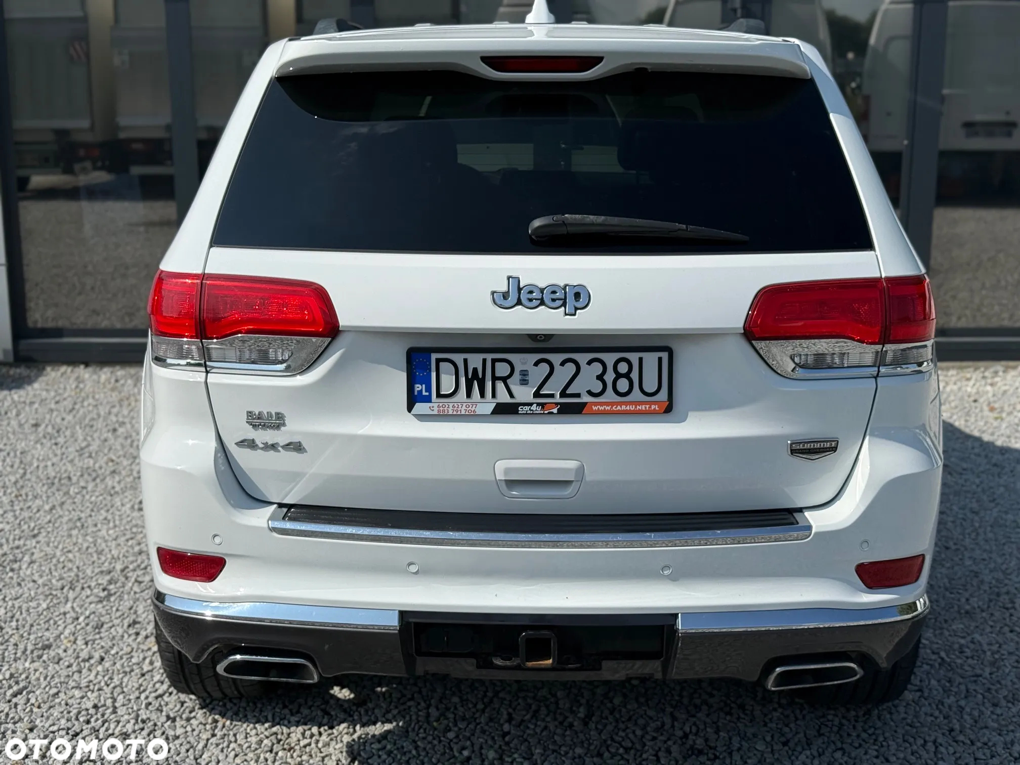 Jeep Grand Cherokee 5.7 V8 HEMI 4WD Automatik Summit - 5