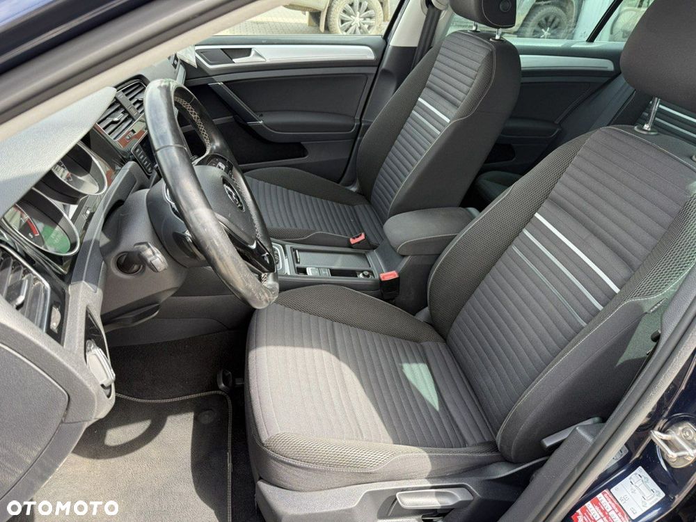 Volkswagen Golf 1.4 TSI BlueMotion Technology DSG Comfortline - 21