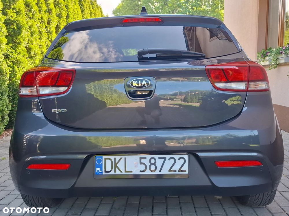 Kia Rio 1.2 L - 5