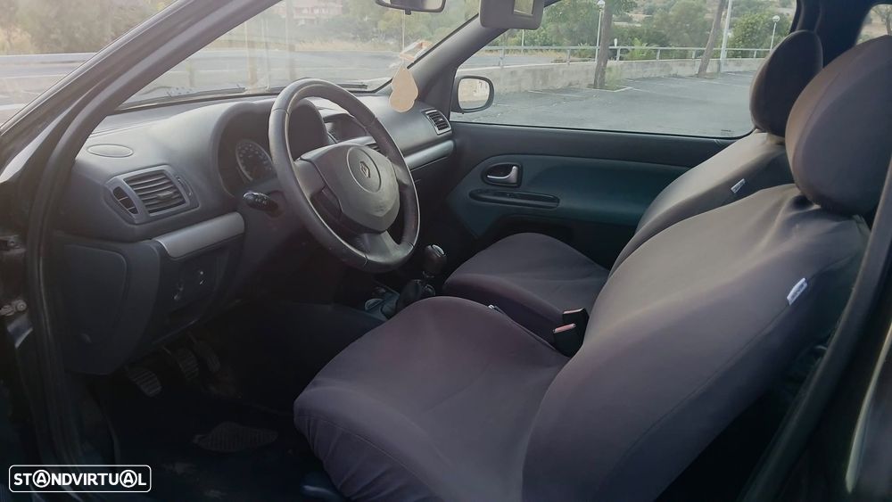 Renault Clio 1.2 16V Confort - 4