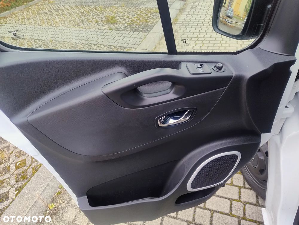Opel VIVARO - 12
