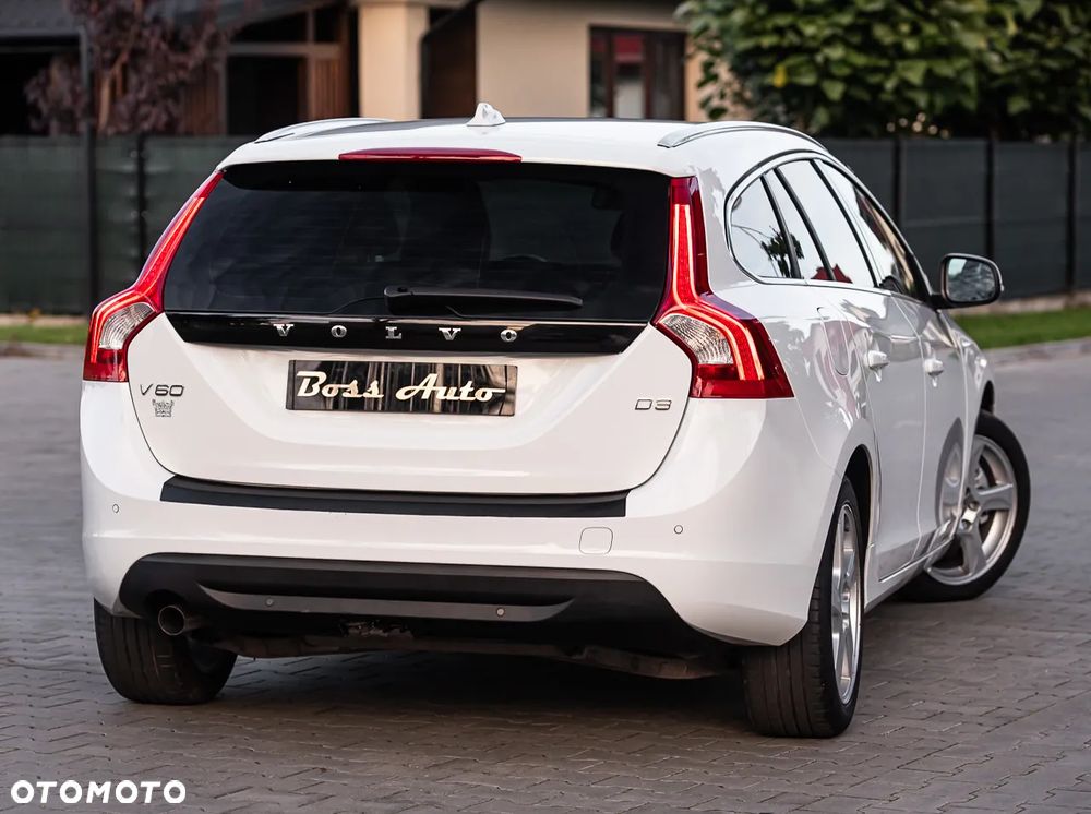 Volvo V60 D3 Geartronic Summum - 12