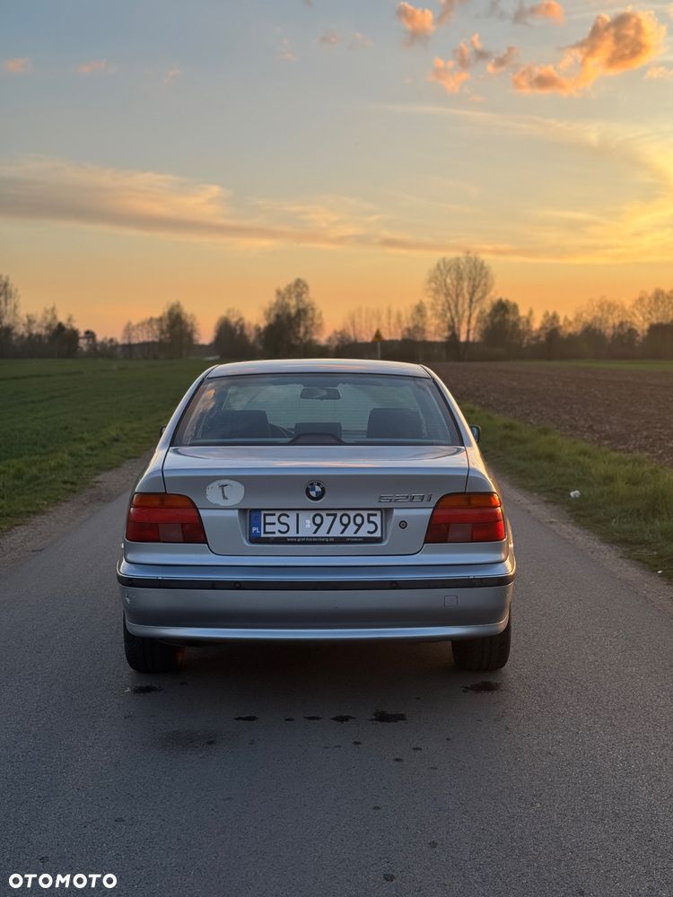 BMW Seria 5 - 10