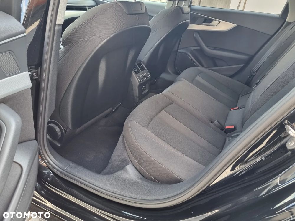 Audi A4 Avant 40 TDI S tronic S line - 10