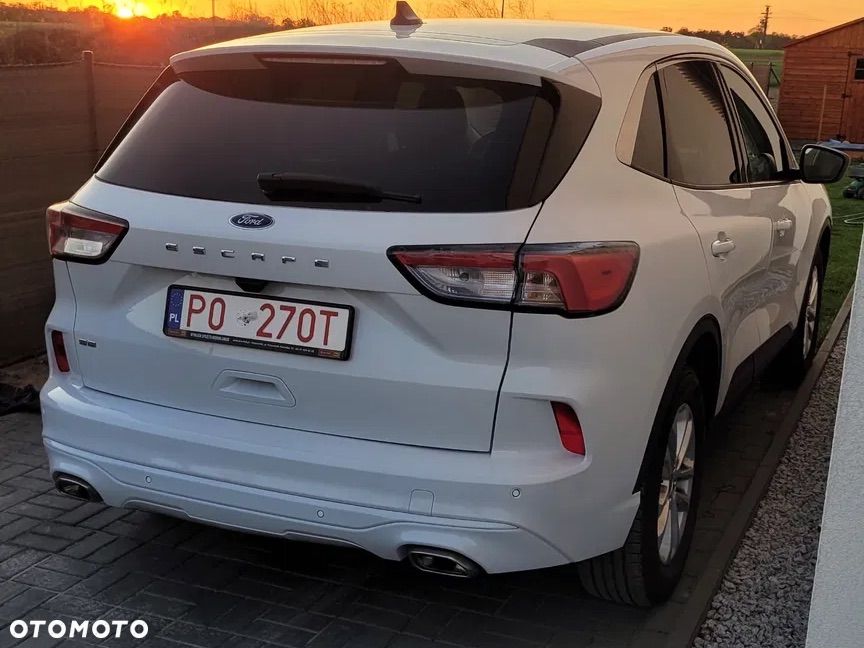 Ford Kuga - 2